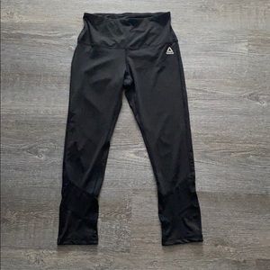 Black womens small reebok capri leggings